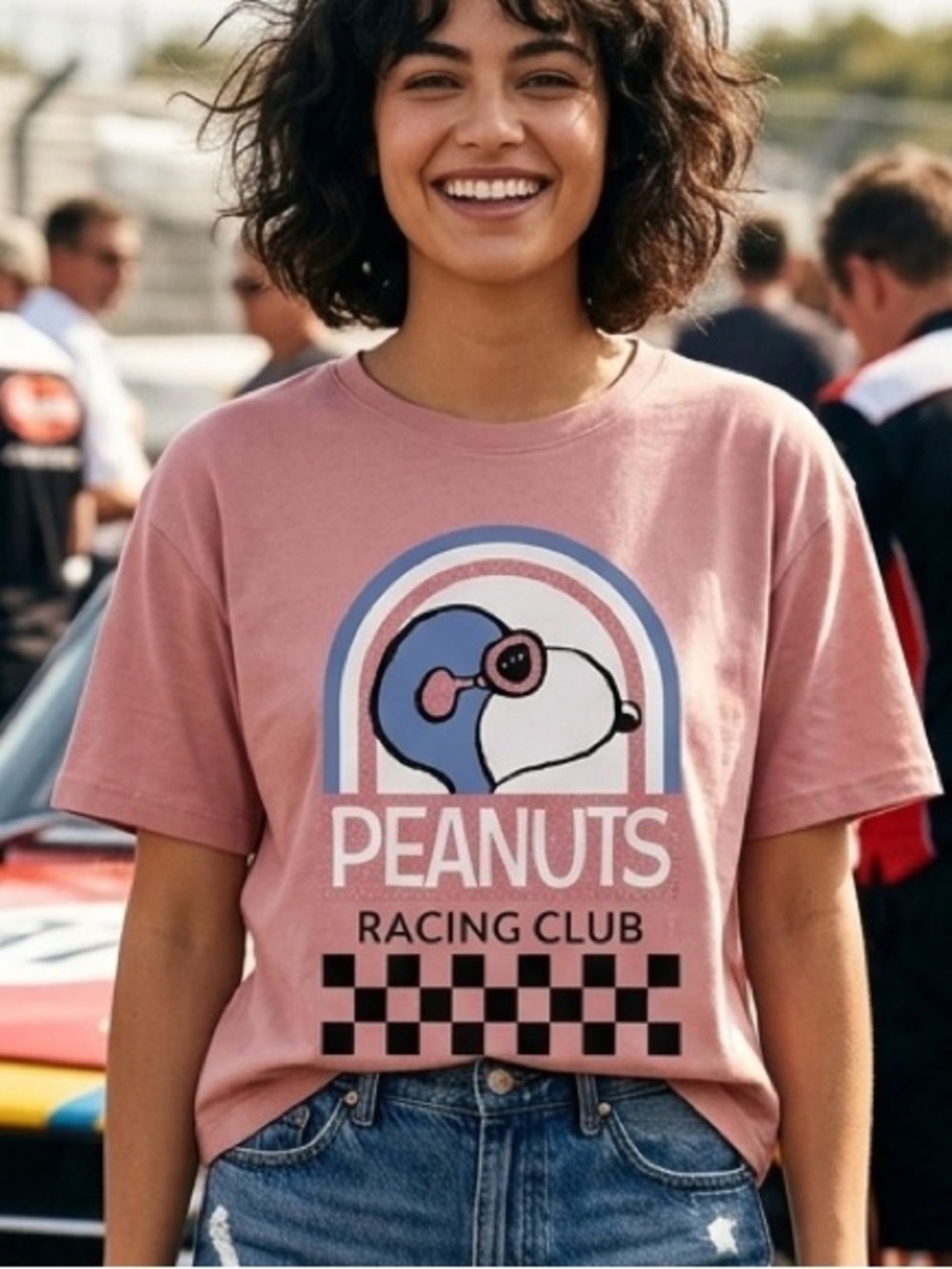 🏁 Peanuts Racing Club Snoopy Graphic Crop Tee - Size M 🏁